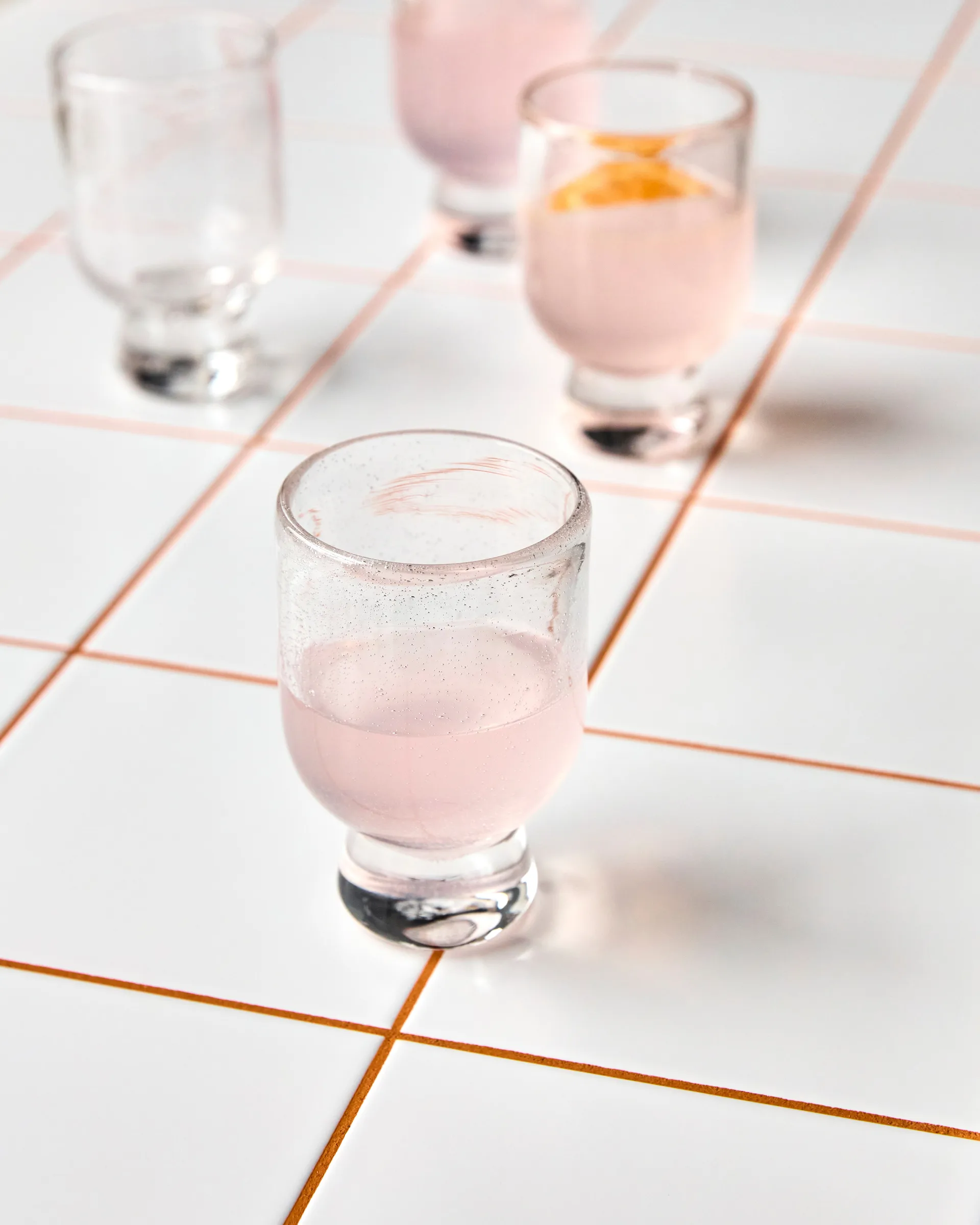 Set de 4 copas Rich con pie 23 cl, Transparente House Doctor