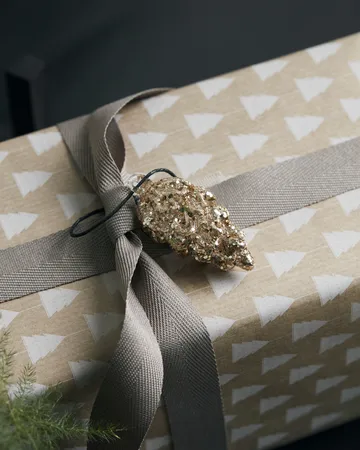 Set de 6 colgantes de navidad Cone 5,5 cm - Dorado - House Doctor