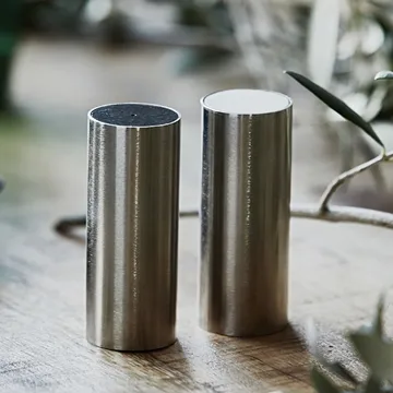 Set de salero y pimentero Tall - plata - House Doctor