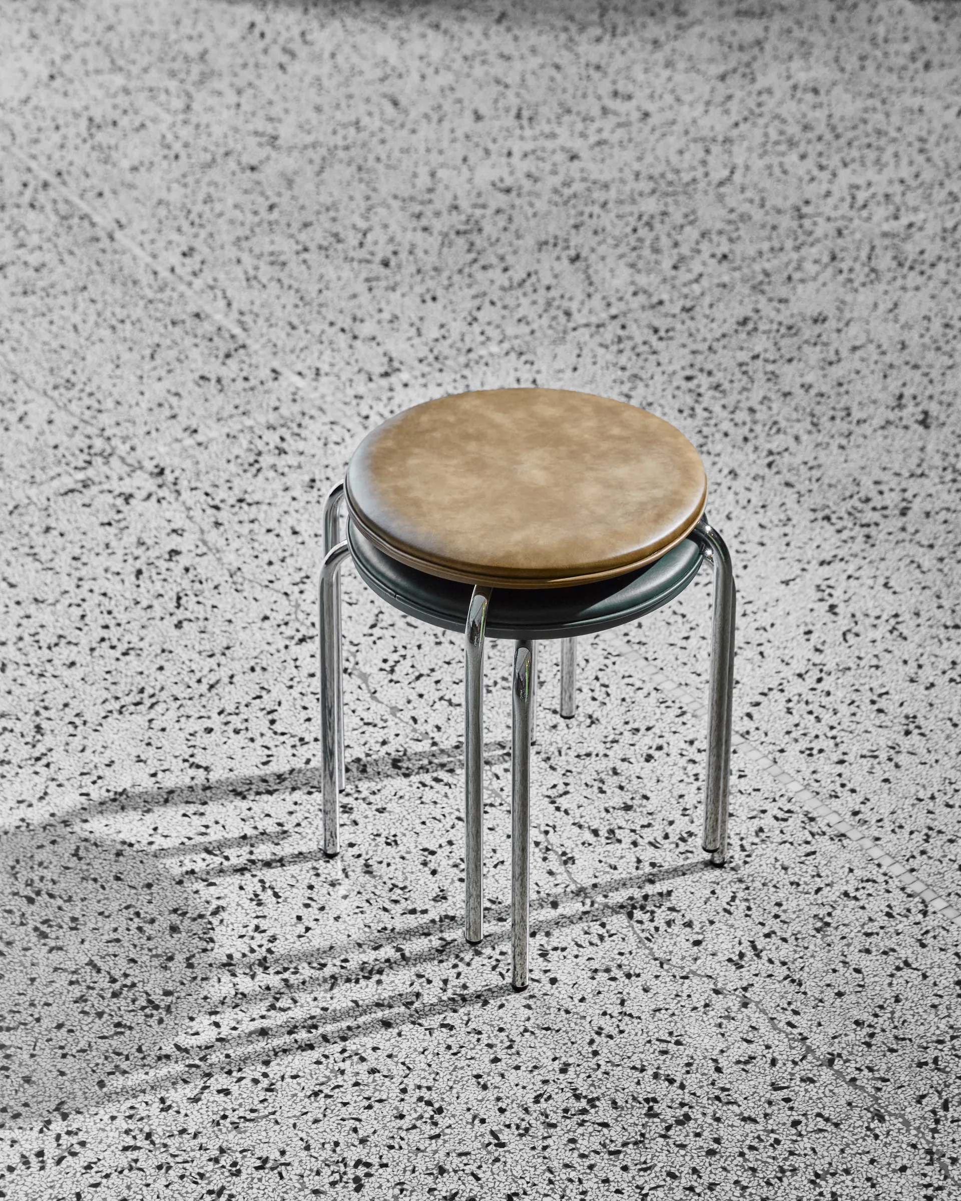 Taburete Comma, Caqui House Doctor