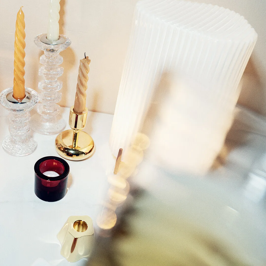 Candelabro Nappula latón, pequeño 107 mm Iittala