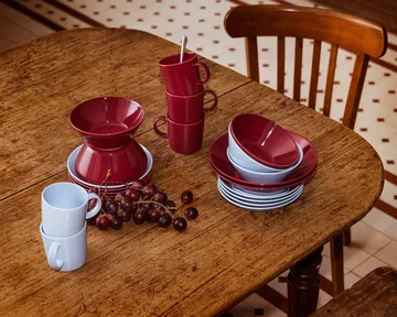 Plato hondo Teema - Cereza - Iittala
