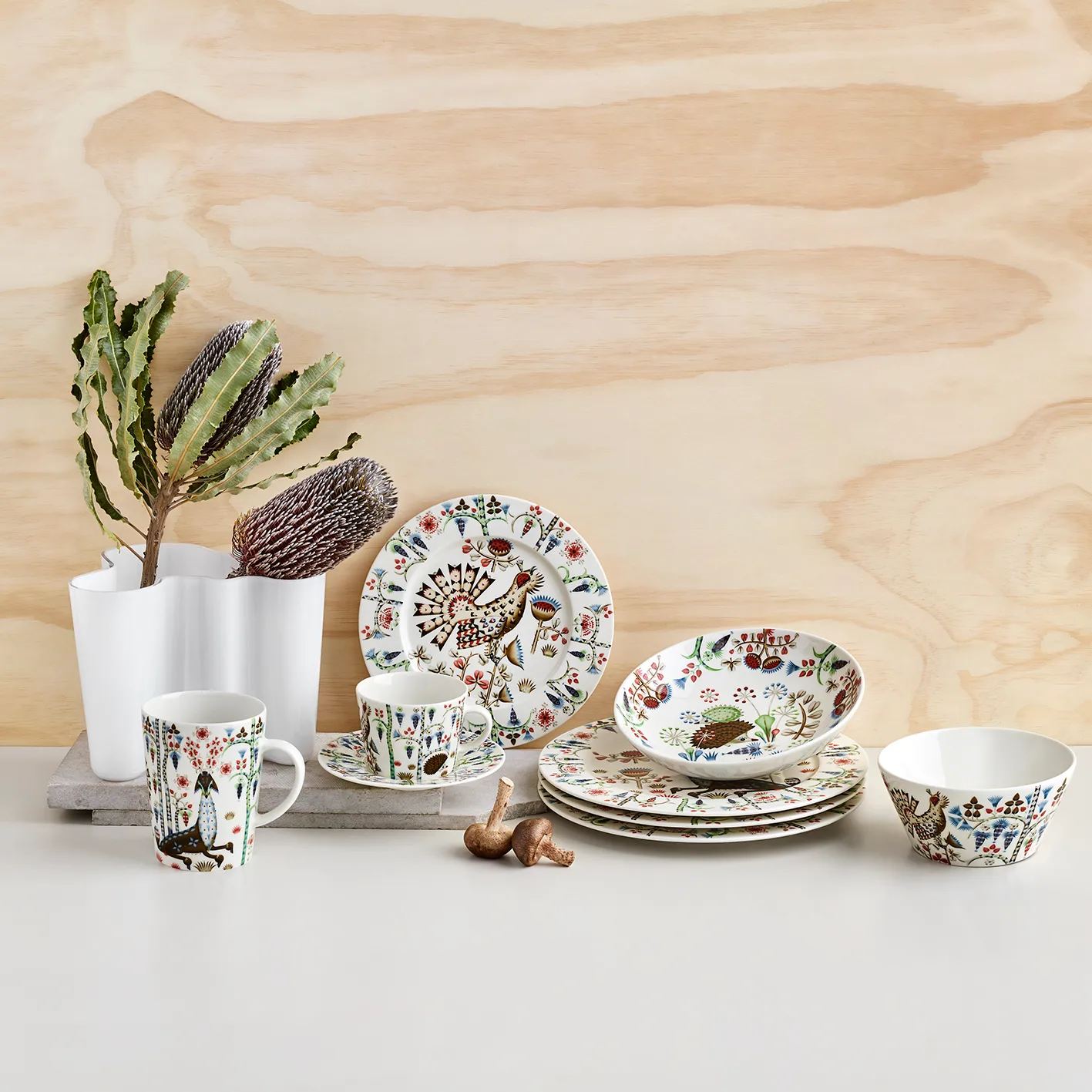 Plato Taika Siimes 27 cm, blanco Iittala