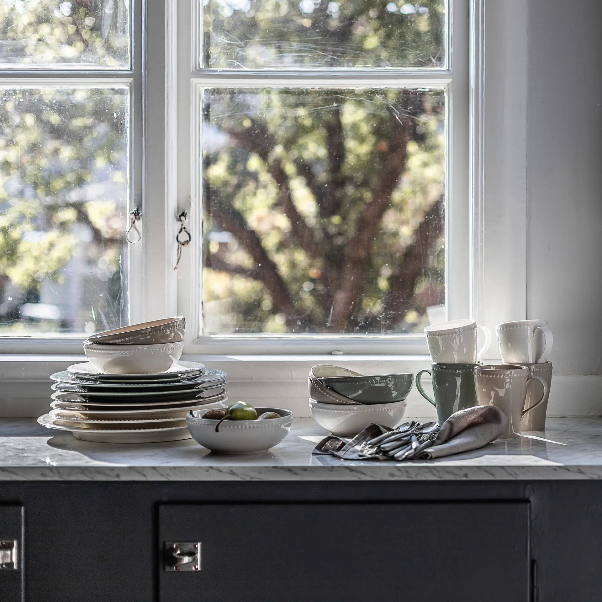 Set inicial de cena Essence & Dots 32 piezas - Blanco crema Iittala