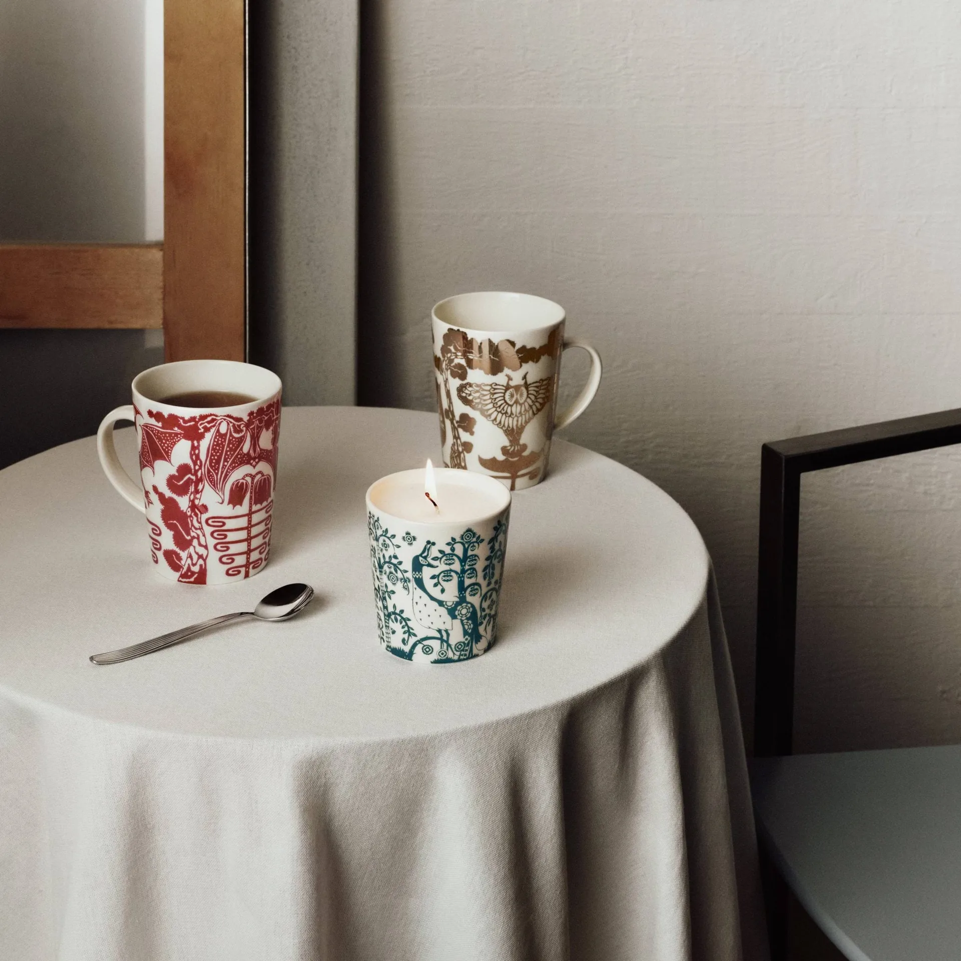 Taza Taika 40 cl paquete para regalo, Yö granate rubí Iittala