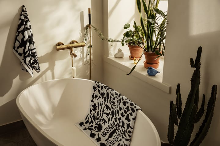 Toalla de baño Oiva Toikka Cheetah 70x140 cm - negro-blanco - Iittala