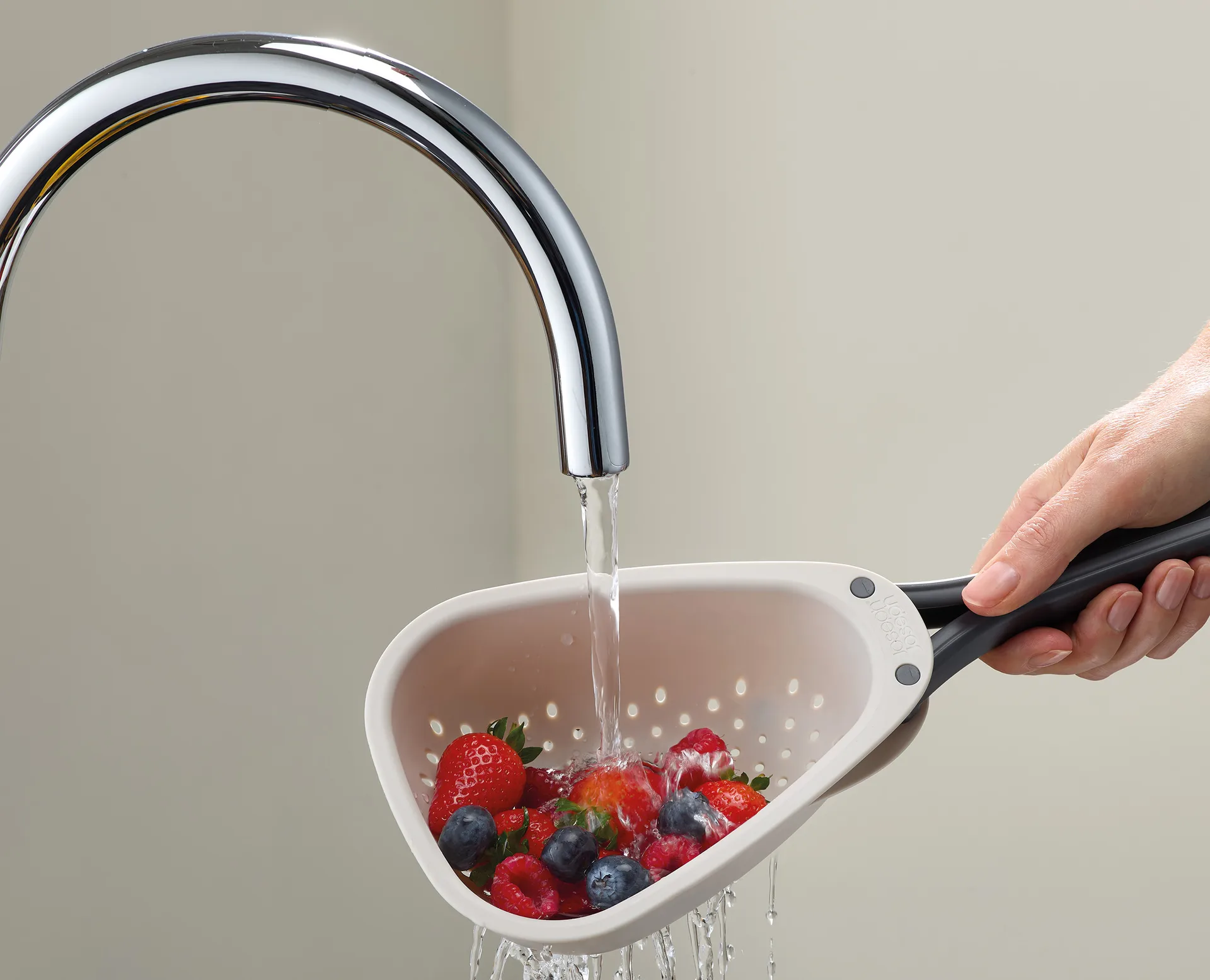 Droplet Colador compacto stone, Mini Joseph Joseph