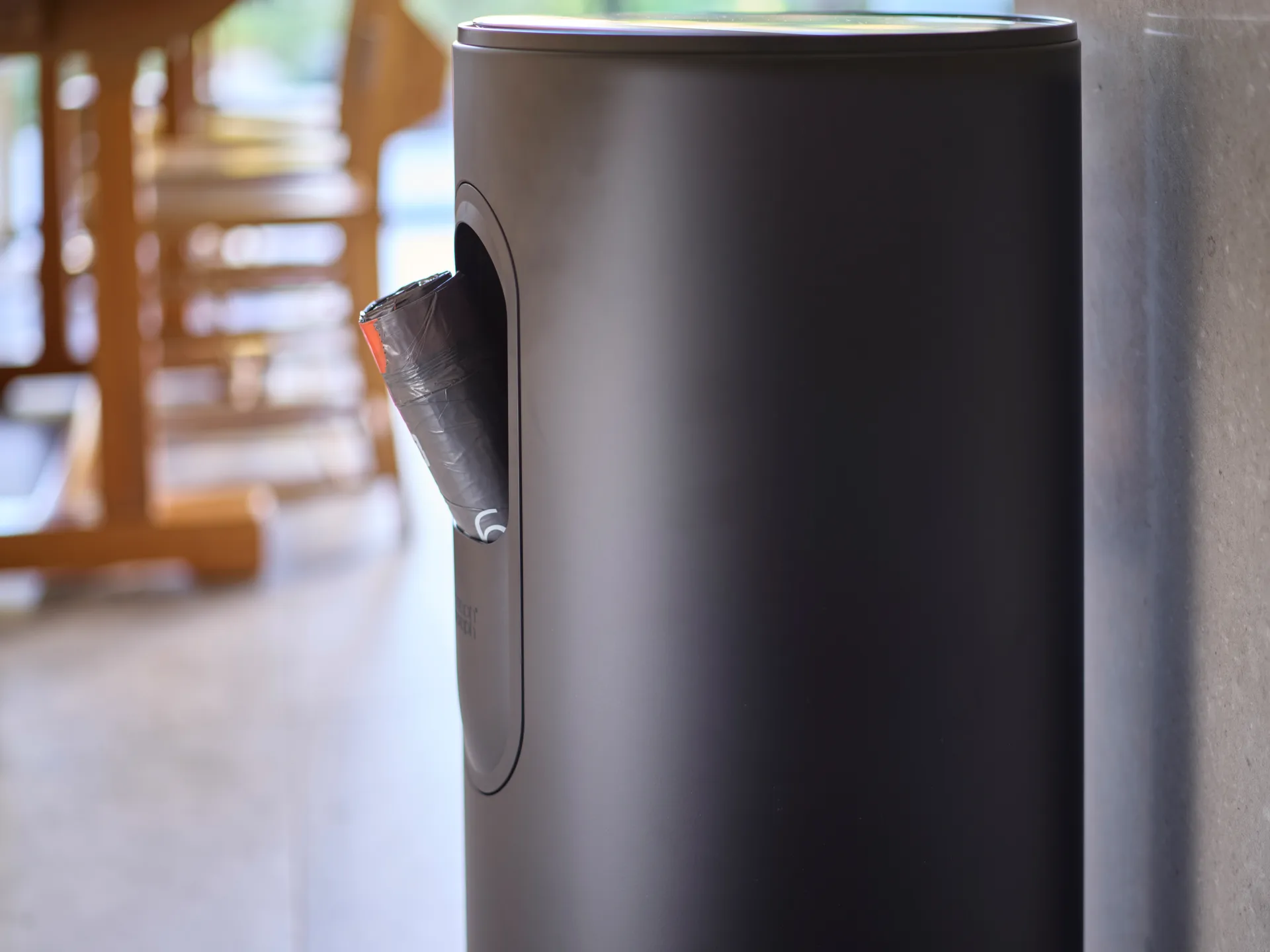 Joseph Joseph Arc cubo de pedal 30 L, Carbon black Joseph Joseph