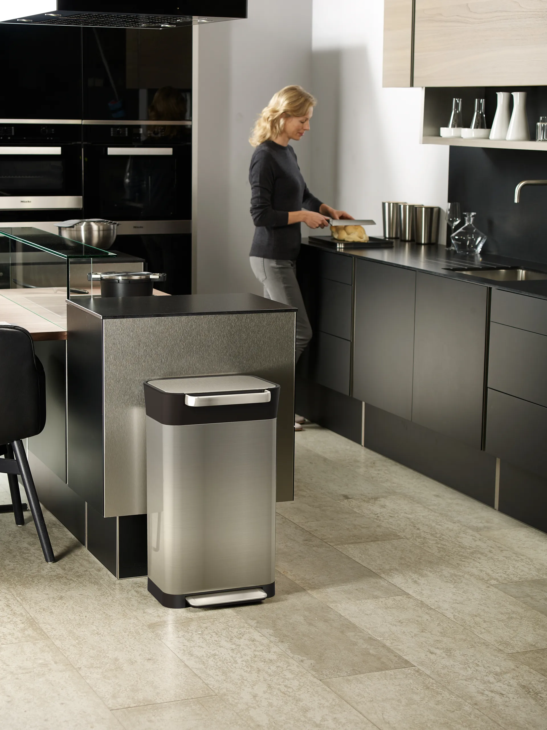 Joseph Joseph Titan compactador de basura pedal 30 L, Stainless steel Joseph Joseph
