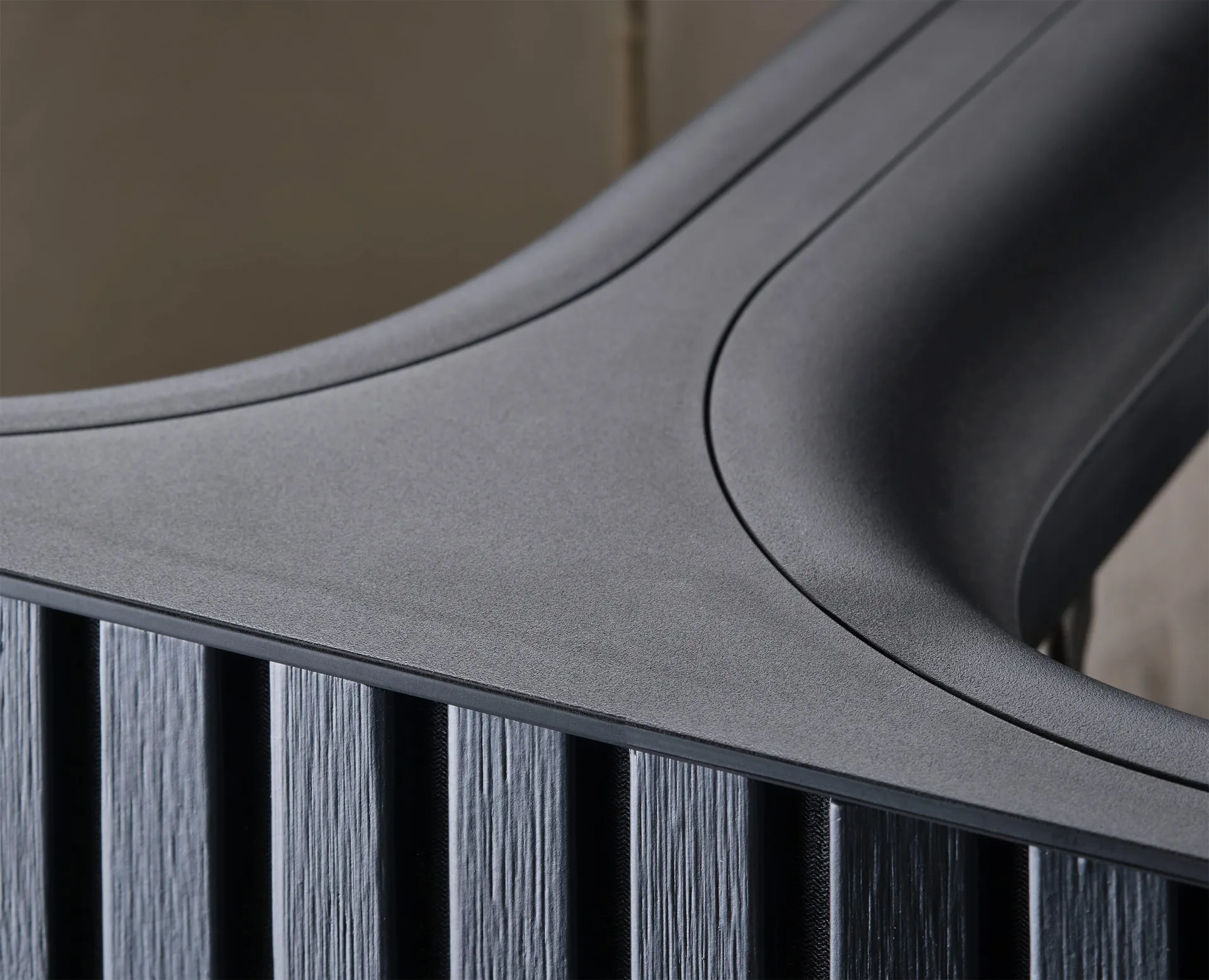 Tota Luxe cesta de ropa 90 L, Black Joseph Joseph