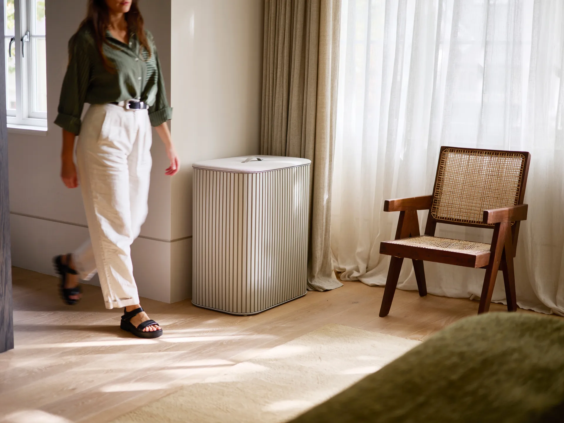 Tota Trio Luxe cesta de ropa 90 L, Ecru Joseph Joseph