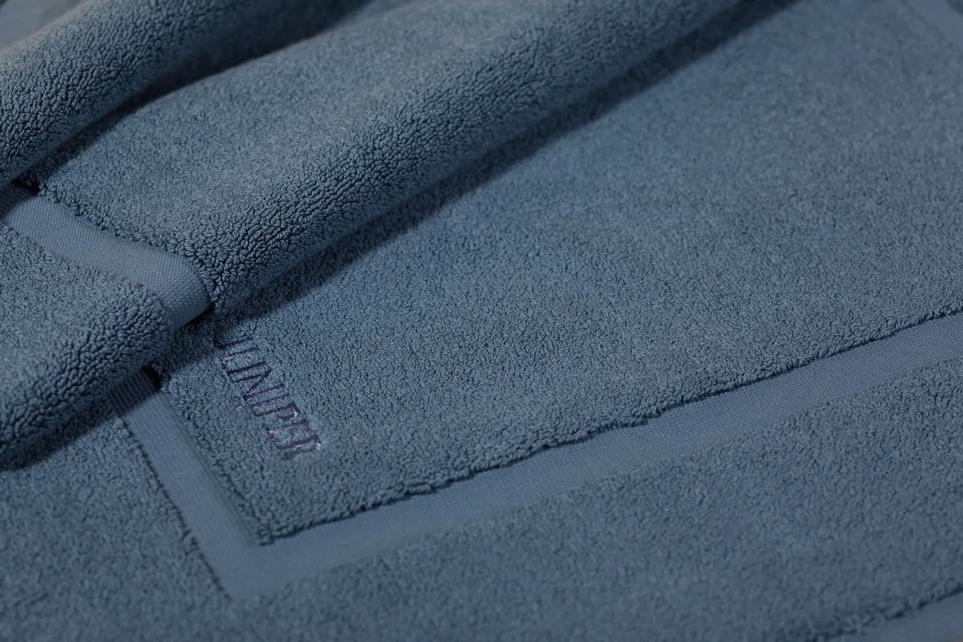 Alfombra de baño Juniper 50x80 cm, North Sea Blue Juniper