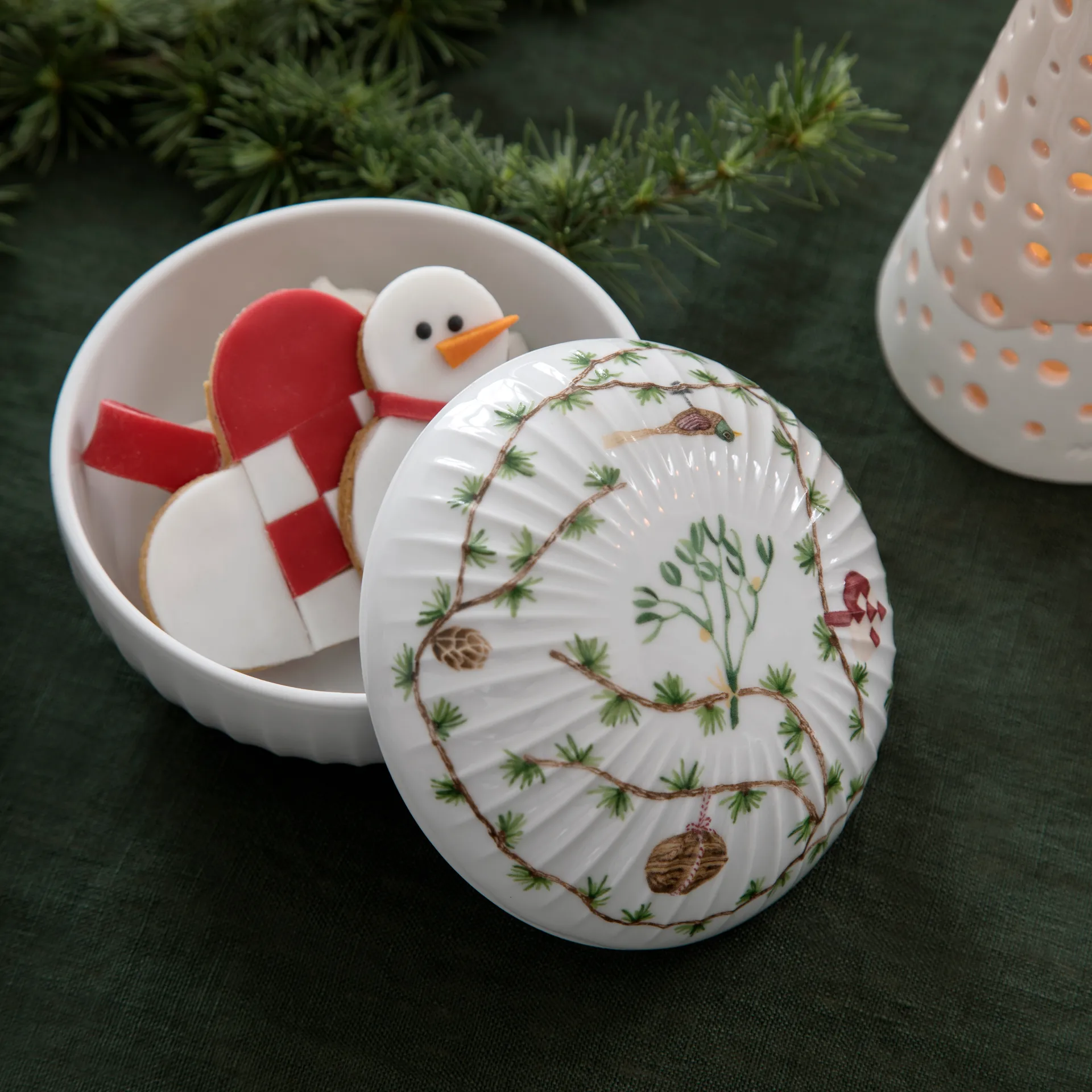 Bombonera de navidad Hammershøi Ø11,5 cm, blanco Kähler