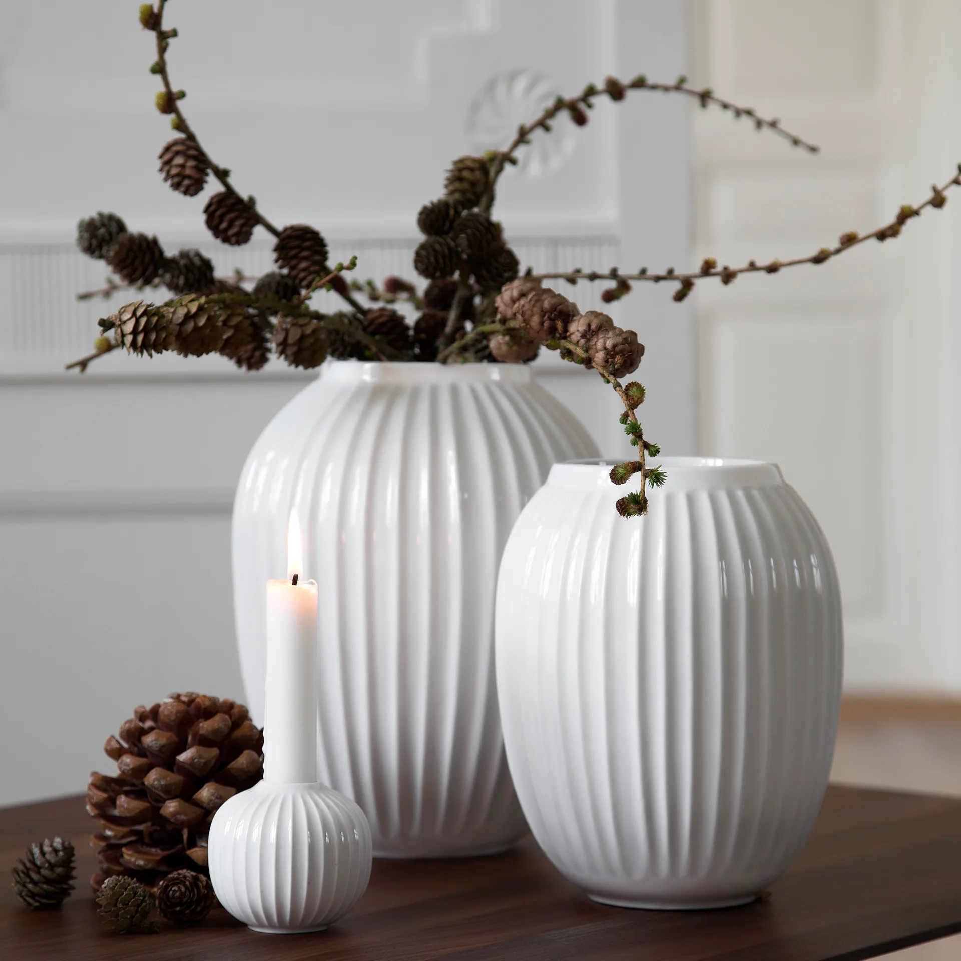 Candelabro Hammershøi mediano, blanco Kähler