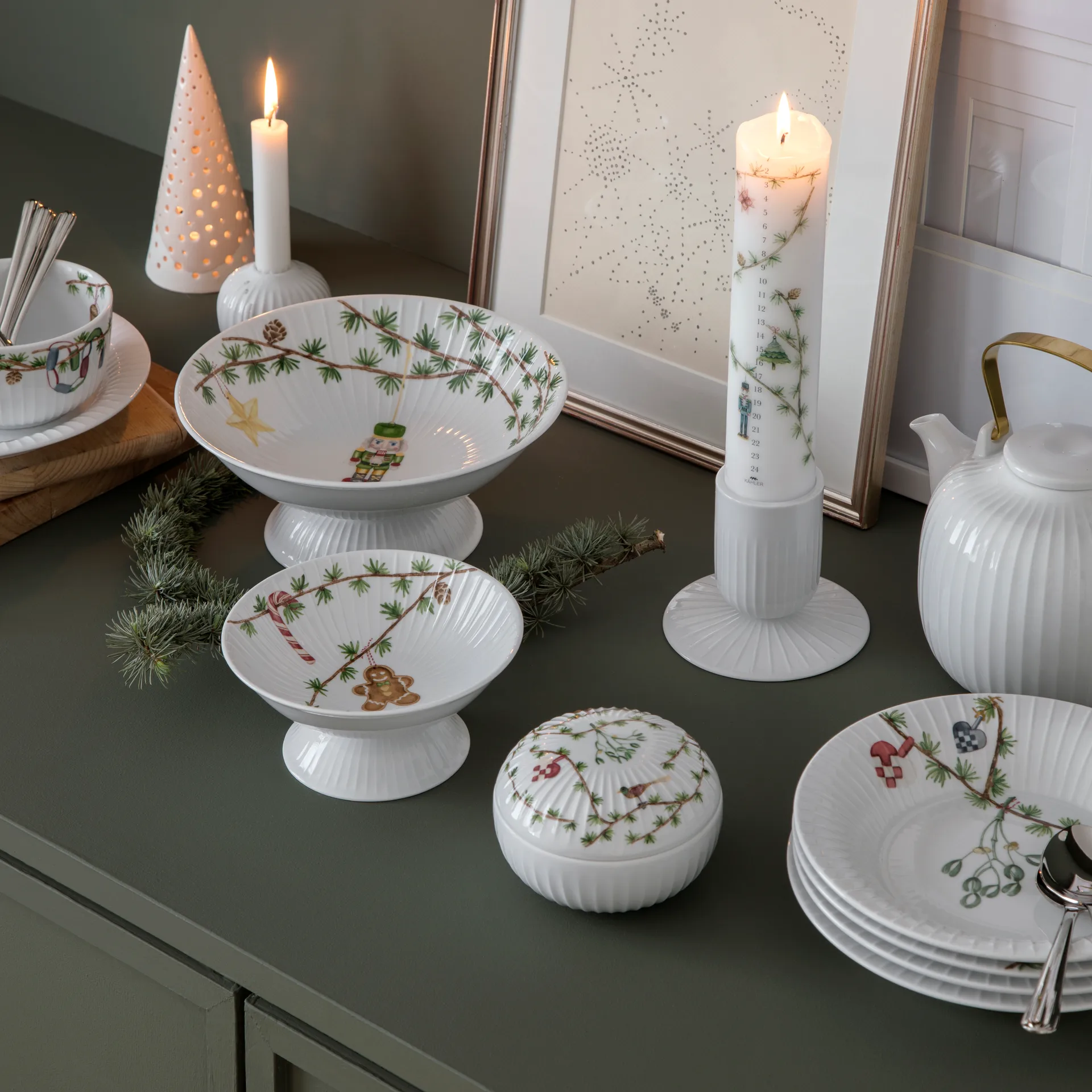 Cuenco de navidad con pie Hammershøi Ø23 cm, blanco Kähler