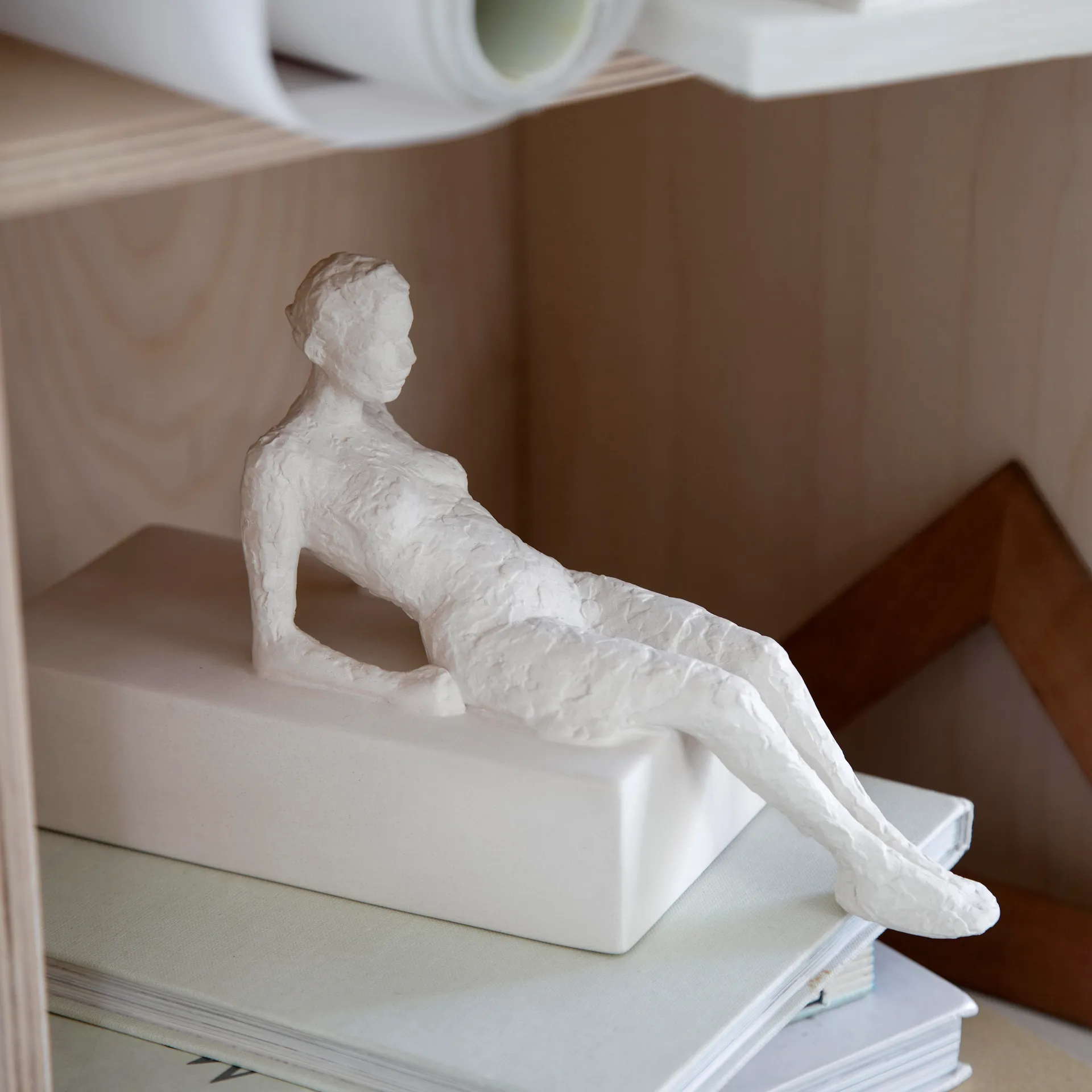 Escultura con mensaje Character, The attentive one Kähler