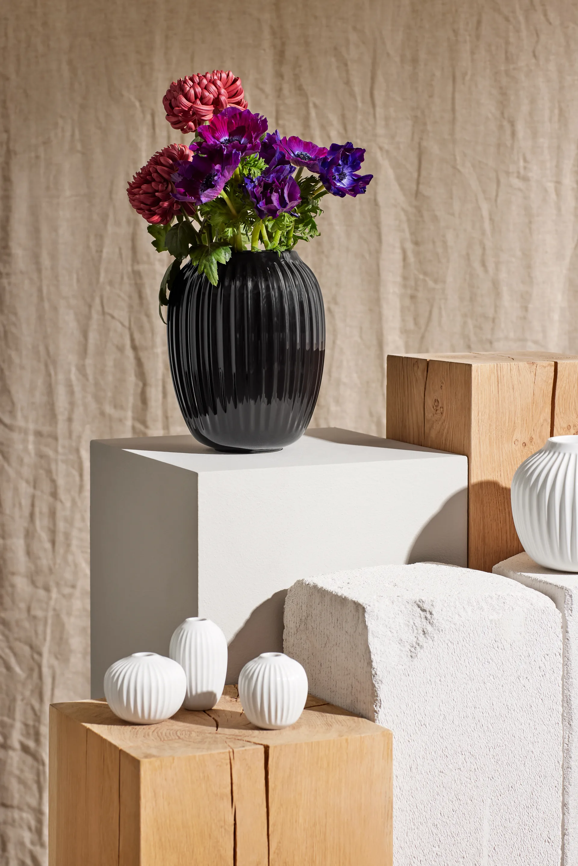 Jarrón Hammershøi, Negro, mediano 21 cm Kähler