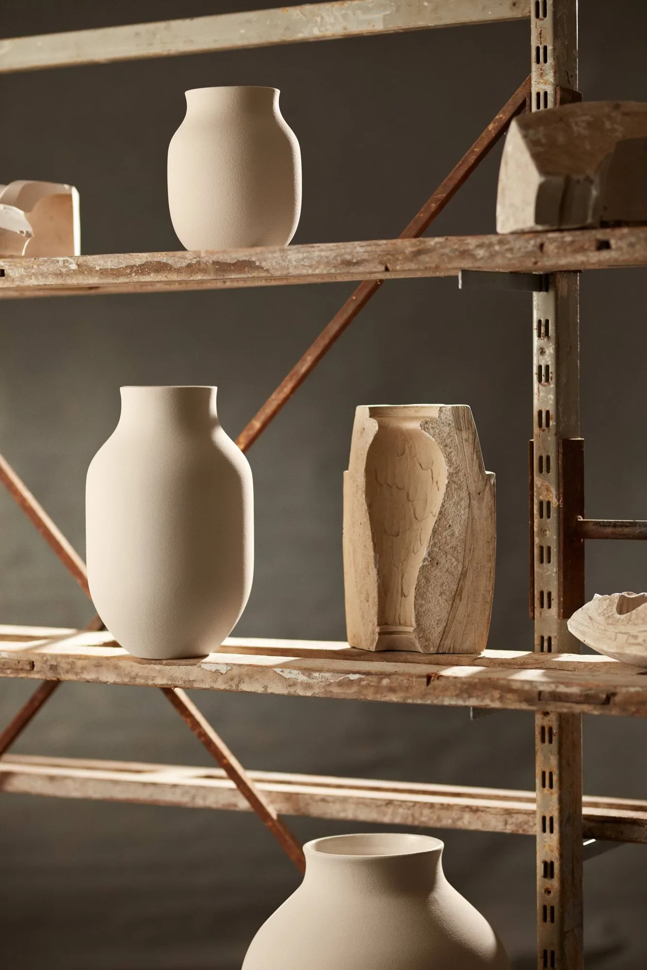 Jarrón Studio Omaggio, Arena, 20 cm Kähler