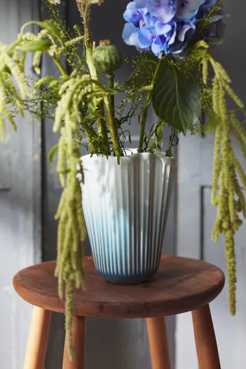 Jarrón unfold Hammershøi - Azul, 20,5 cm - Kähler