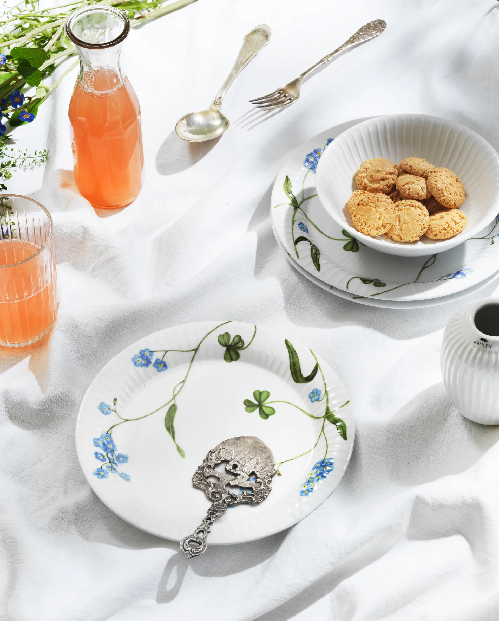 Plato Hammershøi Summer Ø22 cm, Forget me not Kähler