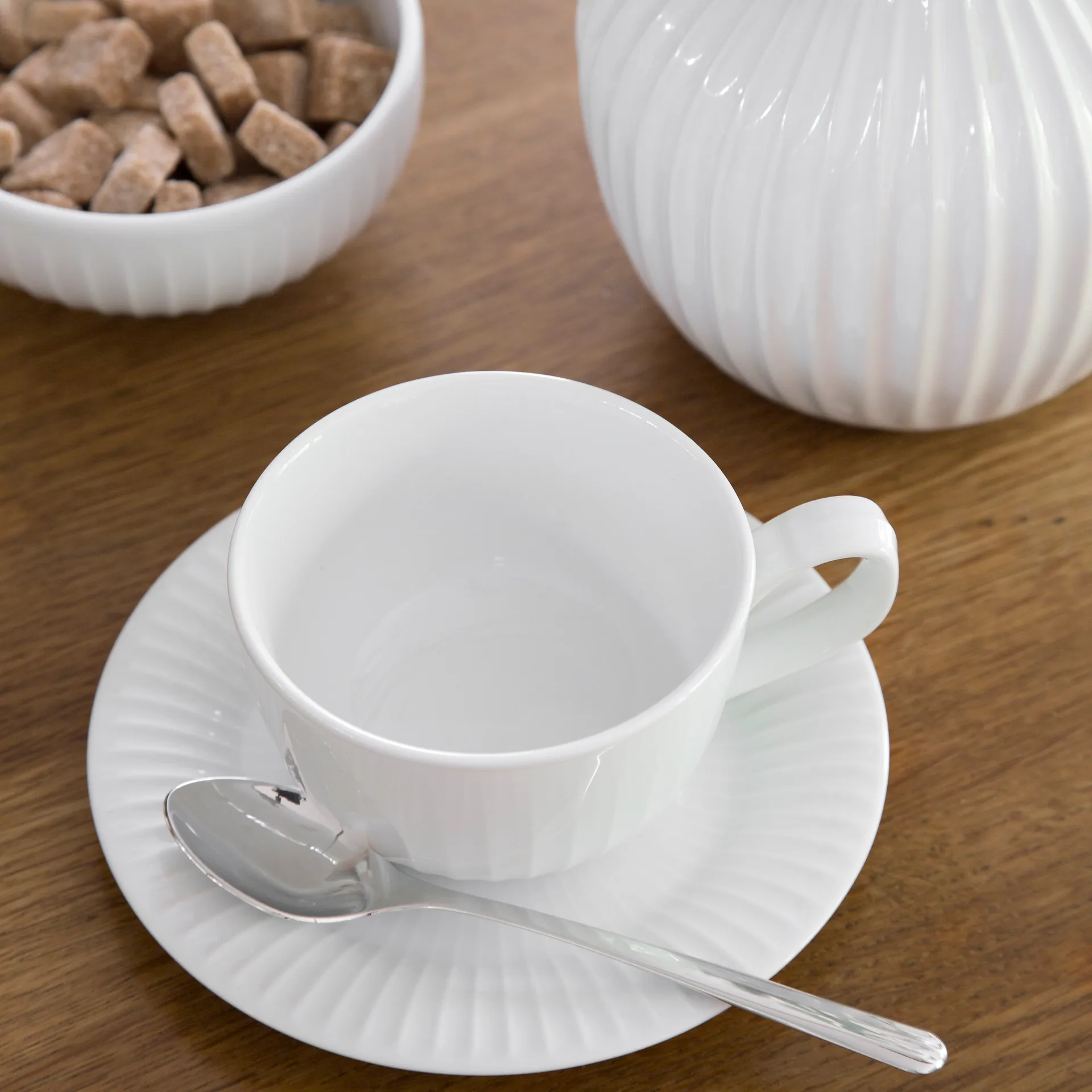 Taza con plato Hammershøi, blanco Kähler