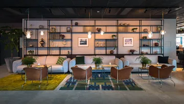 Butaca Bruno - Cuero de grano completo coñac - base de cromo - Källemo