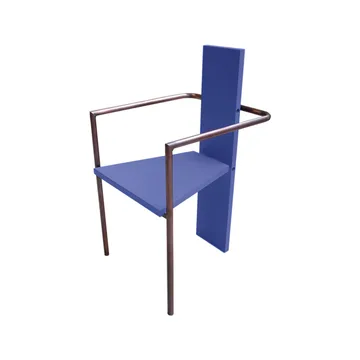 Silla con reposabrazos Concrete - Base azul con acabado cobrizo - Källemo