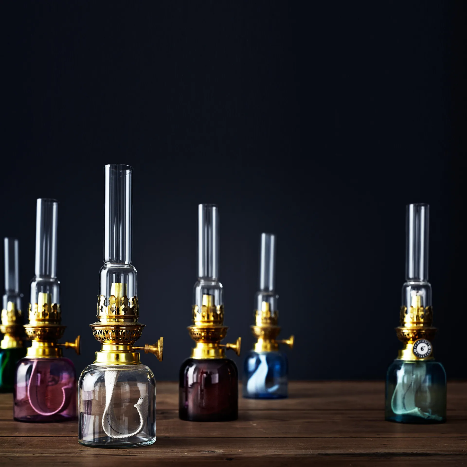 Lámpara de parafina Koholmen, marrón Karlskrona Lampfabrik