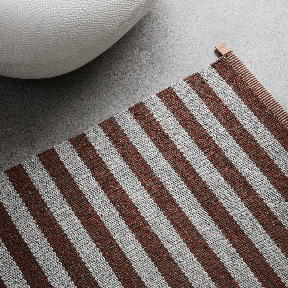 Alfombra de recibidor Narrow Stripe Icon, Bamboo leaf 240x85 cm Kasthall
