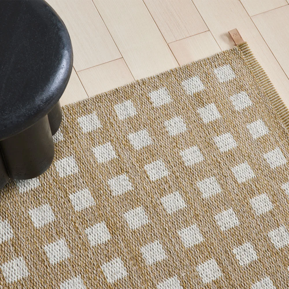 Alfombra de recibidor Sugar Cube Icon, Yellow ochre 484 85x250 cm Kasthall