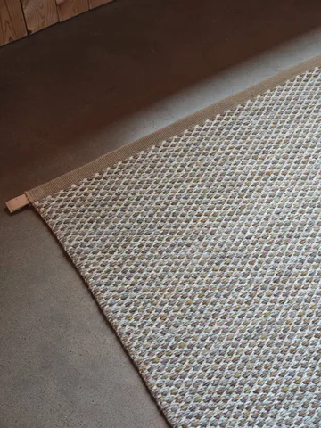 Ori alfombra de lana - 870 Honeycomb, 270x270 cm, con respaldo - Kasthall