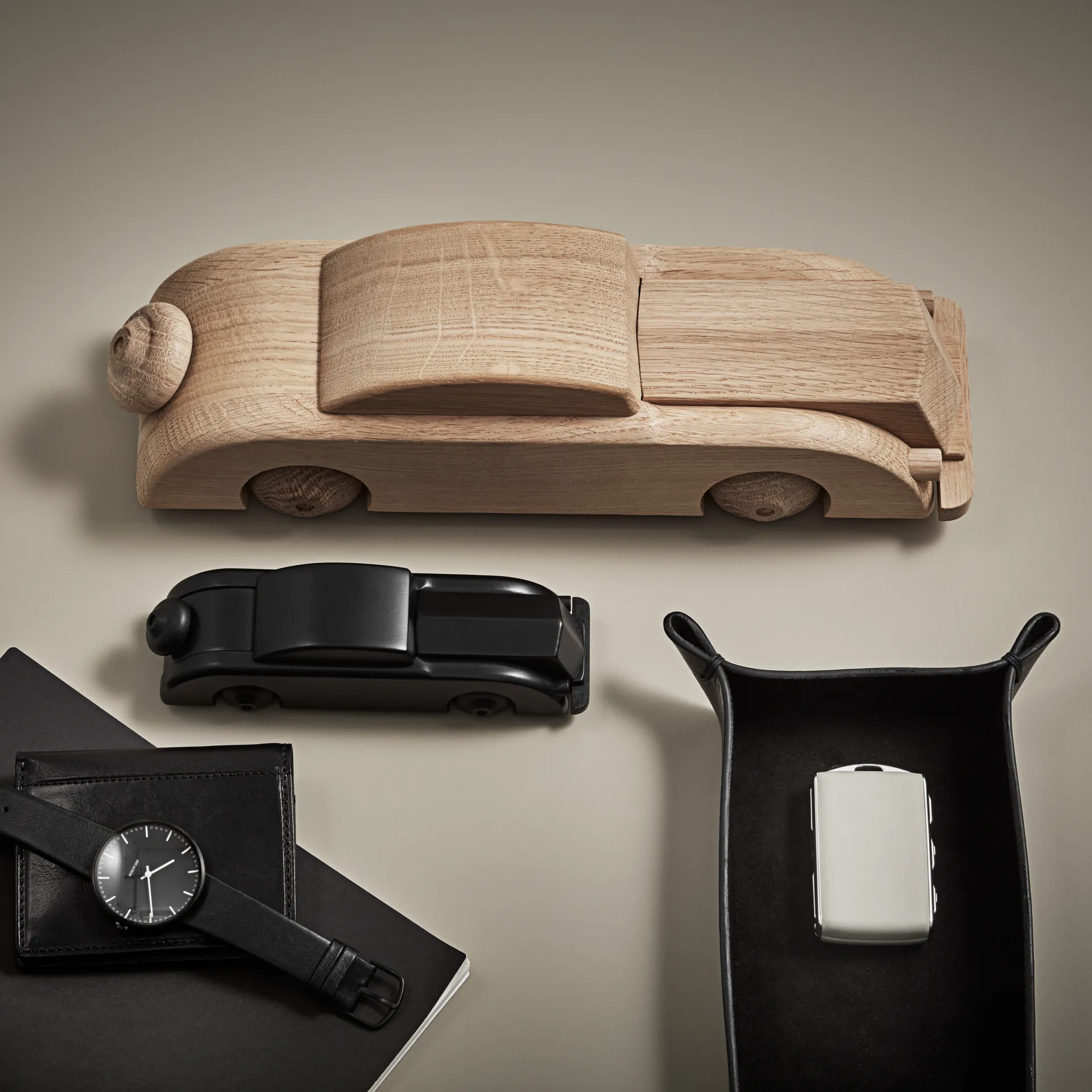 Figura Kay Bojesen Limusina grande, roble Kay Bojesen Denmark