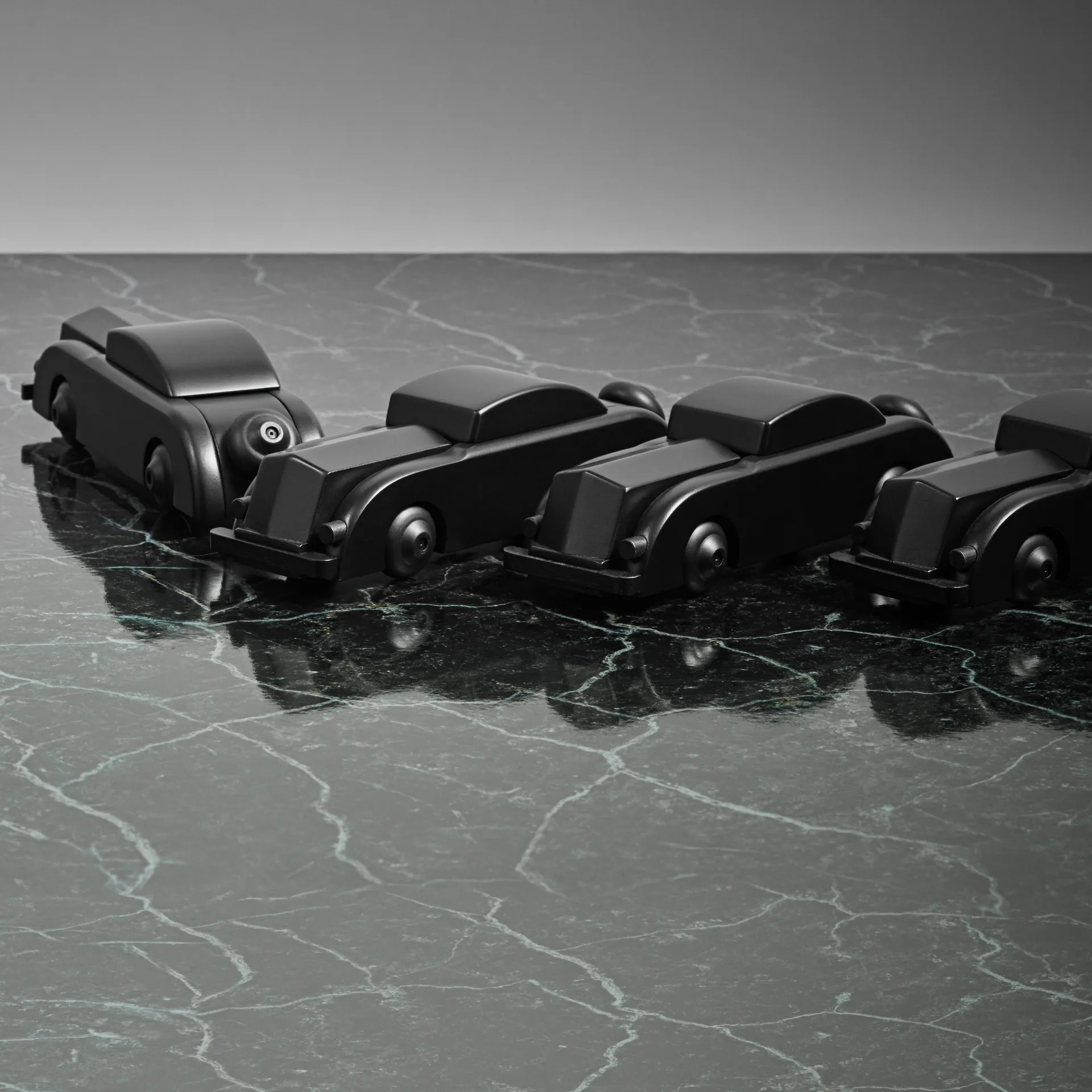 Figura Kay Bojesen limusina pequeña, negro Kay Bojesen Denmark