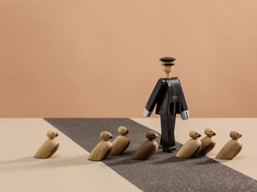 Figura Kay Bojesen policía - negro - Kay Bojesen Denmark
