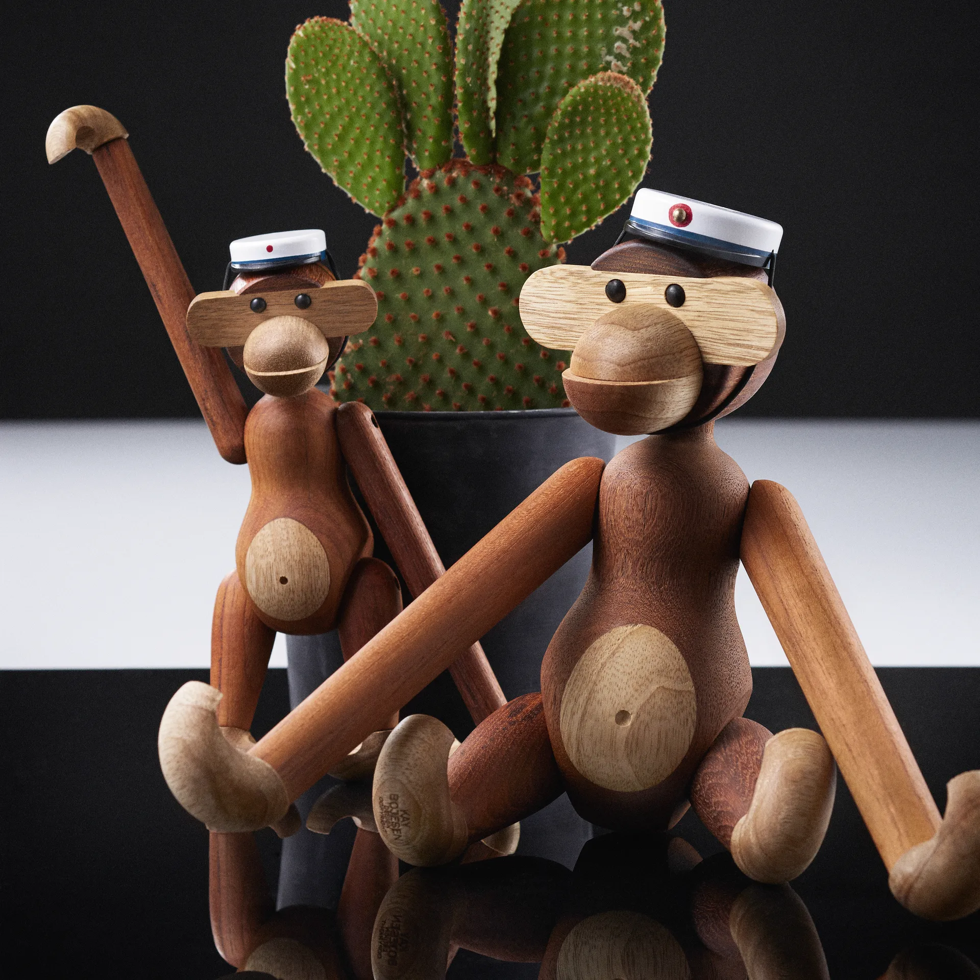 Gorra de estudiante para mono mediano Kay Bojesen, azul Kay Bojesen Denmark