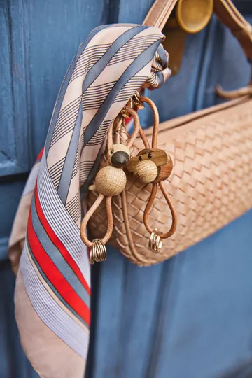 Llavero de pájaro Kaj Bojesen - Roble, cuero natural - Kay Bojesen Denmark