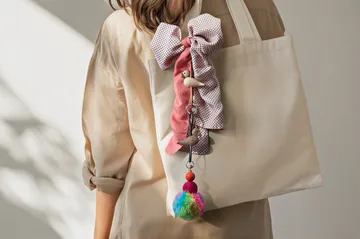 Llavero de pájaro Kaj Bojesen - Roble, cuero natural - Kay Bojesen Denmark