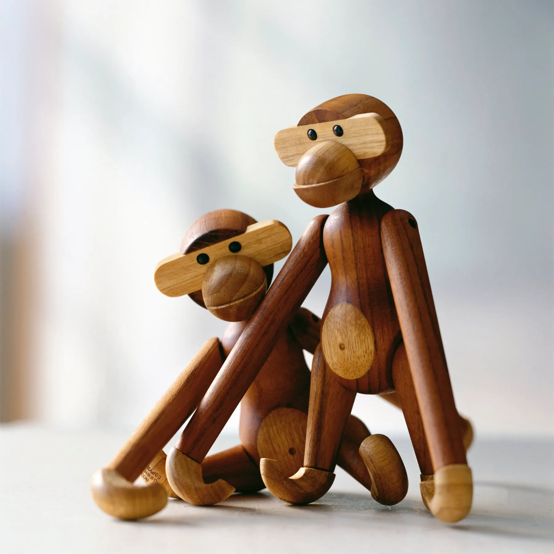 Mono Kay Bojesen pequeño, Teak-madera de limba, 20 cm Kay Bojesen Denmark