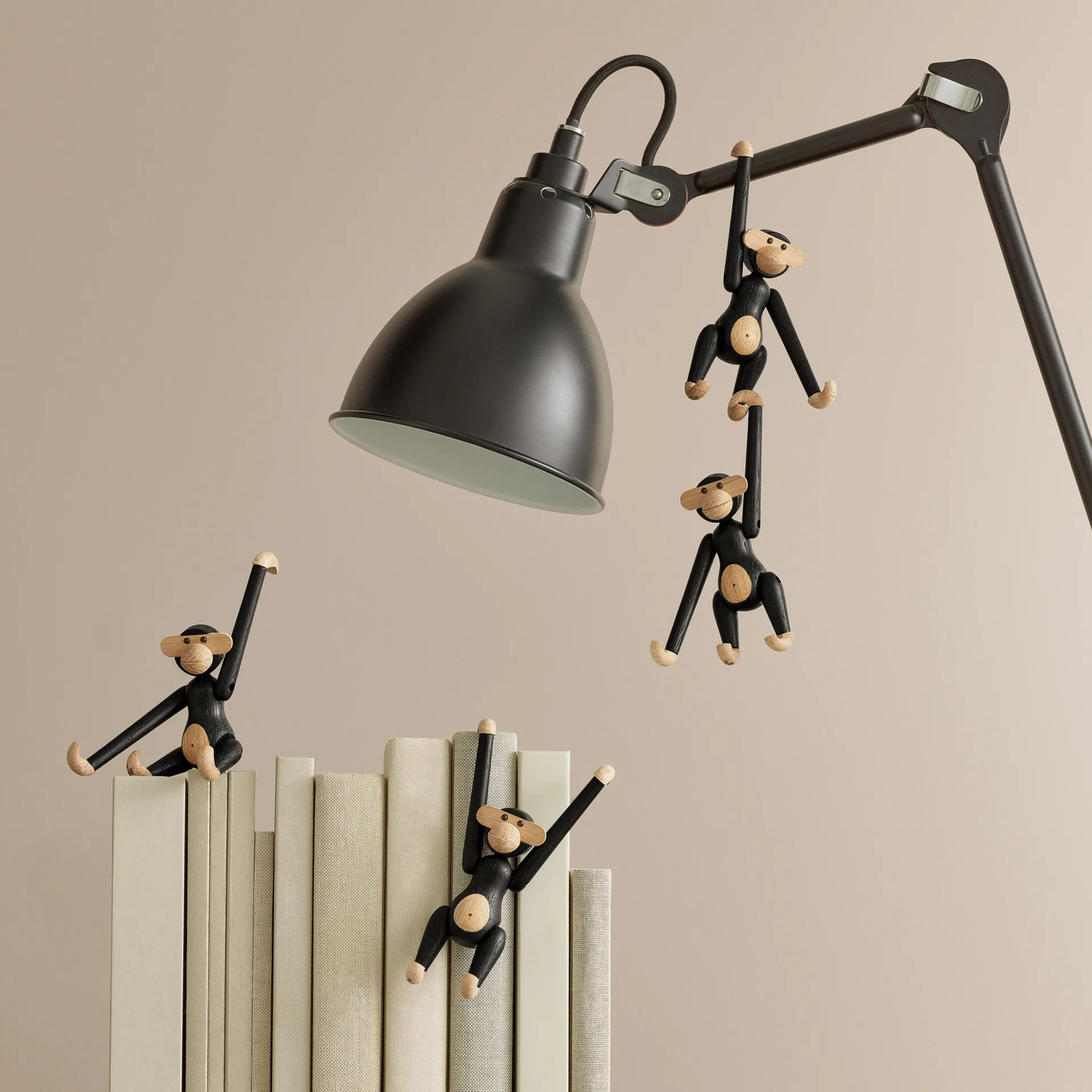 Mono mini Kay Bojesen, Roble teñido oscuro Kay Bojesen Denmark