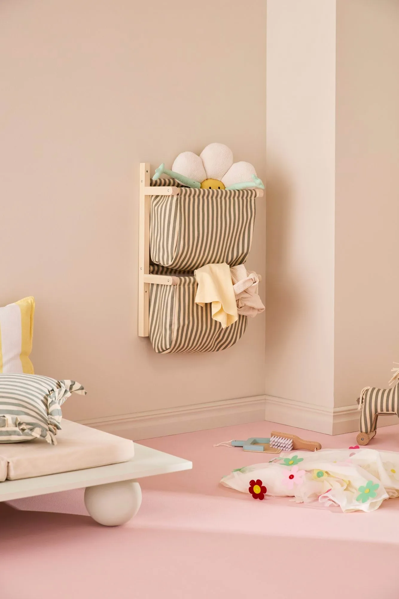 Estante de bolsillos de tela a rayas, Verde, 40x19x60 cm Kid's Concept