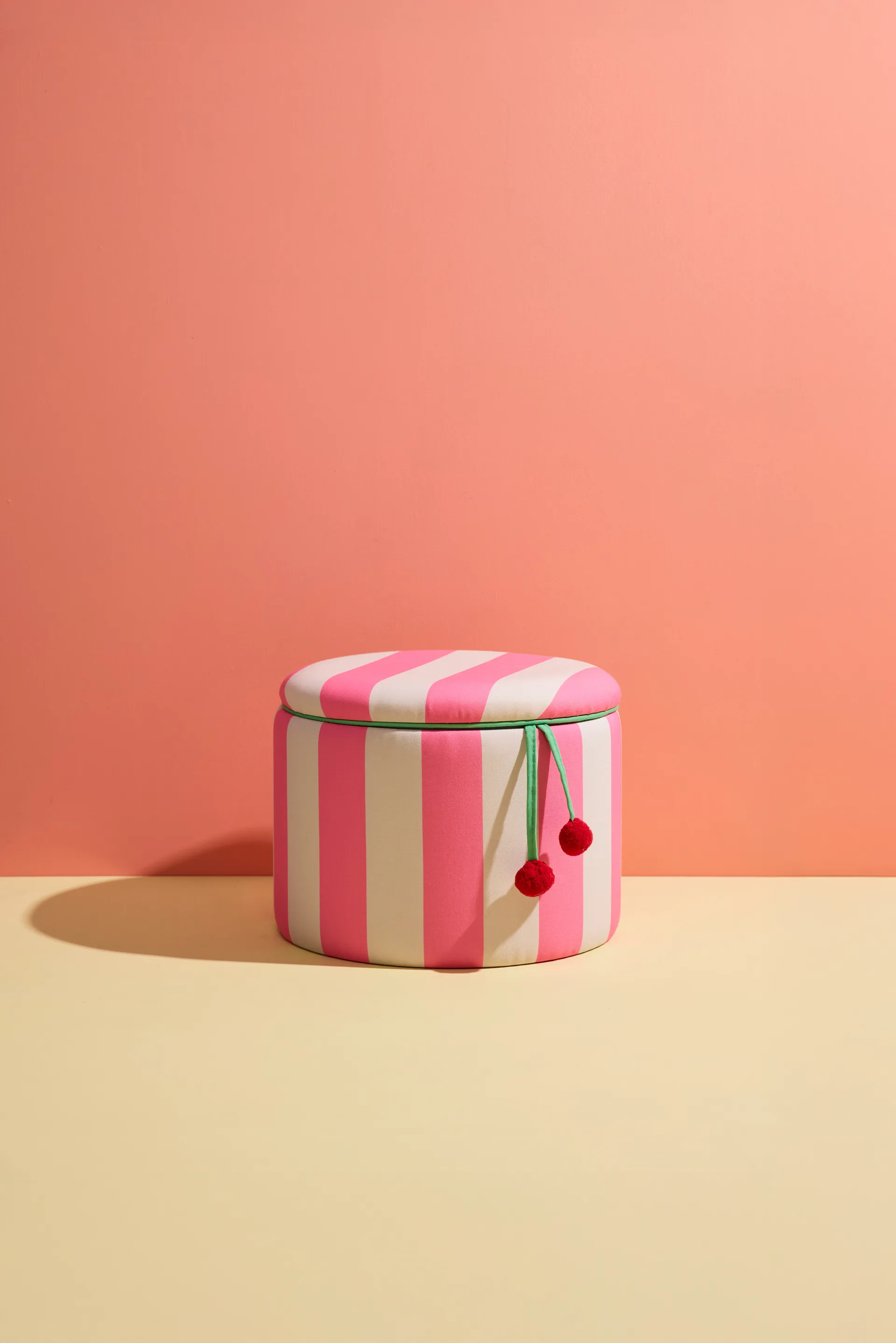 Puf cilíndrico con almacenaje, Rosa, Ø40 × 30,5 cm Kid's Concept