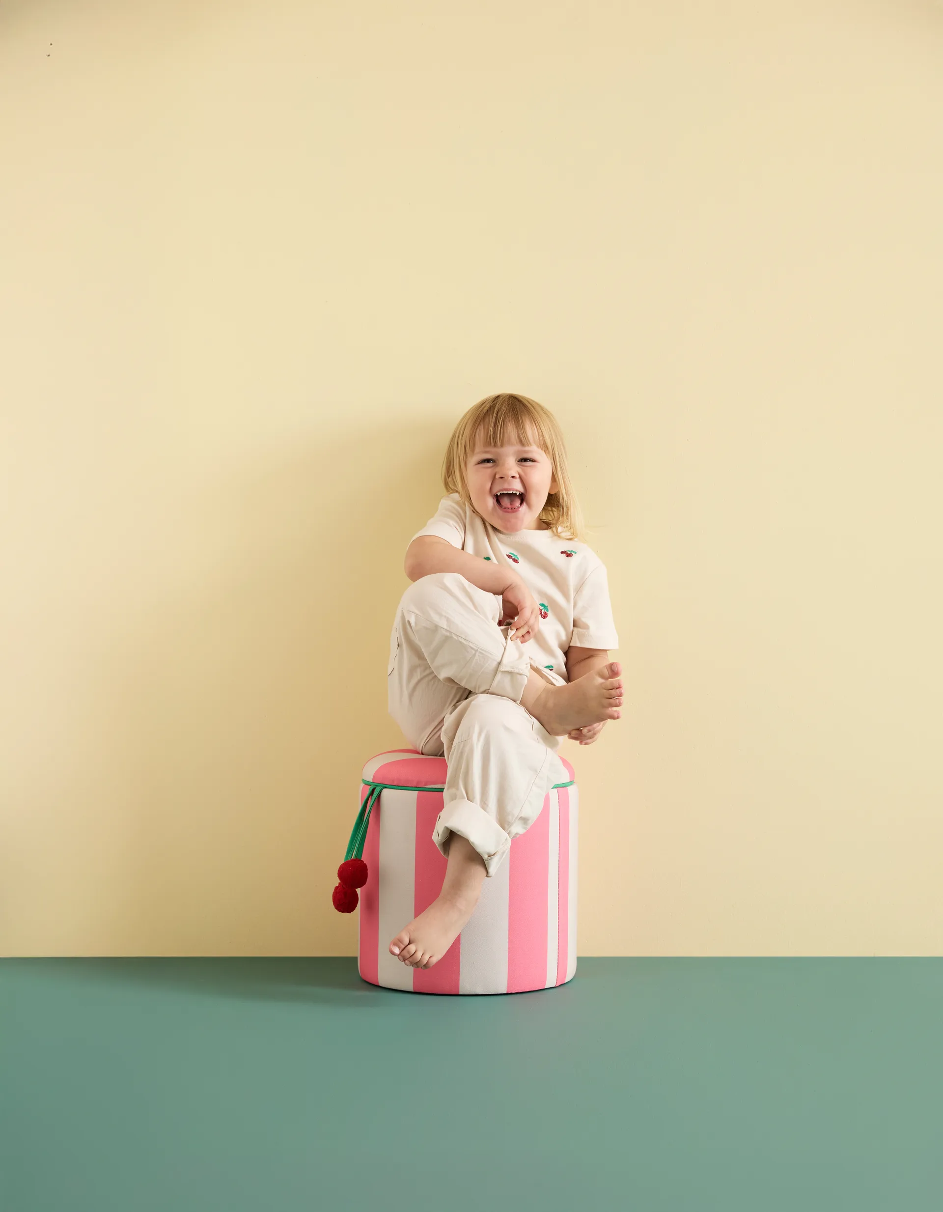 Puf cilíndrico con almacenaje, Rosa, Ø40 × 30,5 cm Kid's Concept