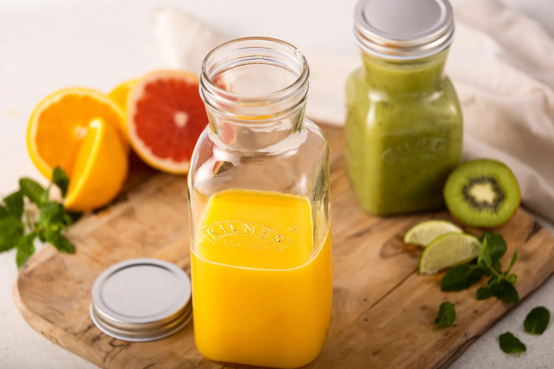 Botella para zumos y salsas Kilner, Transparente-acero inoxidable, 0,5 L Kilner