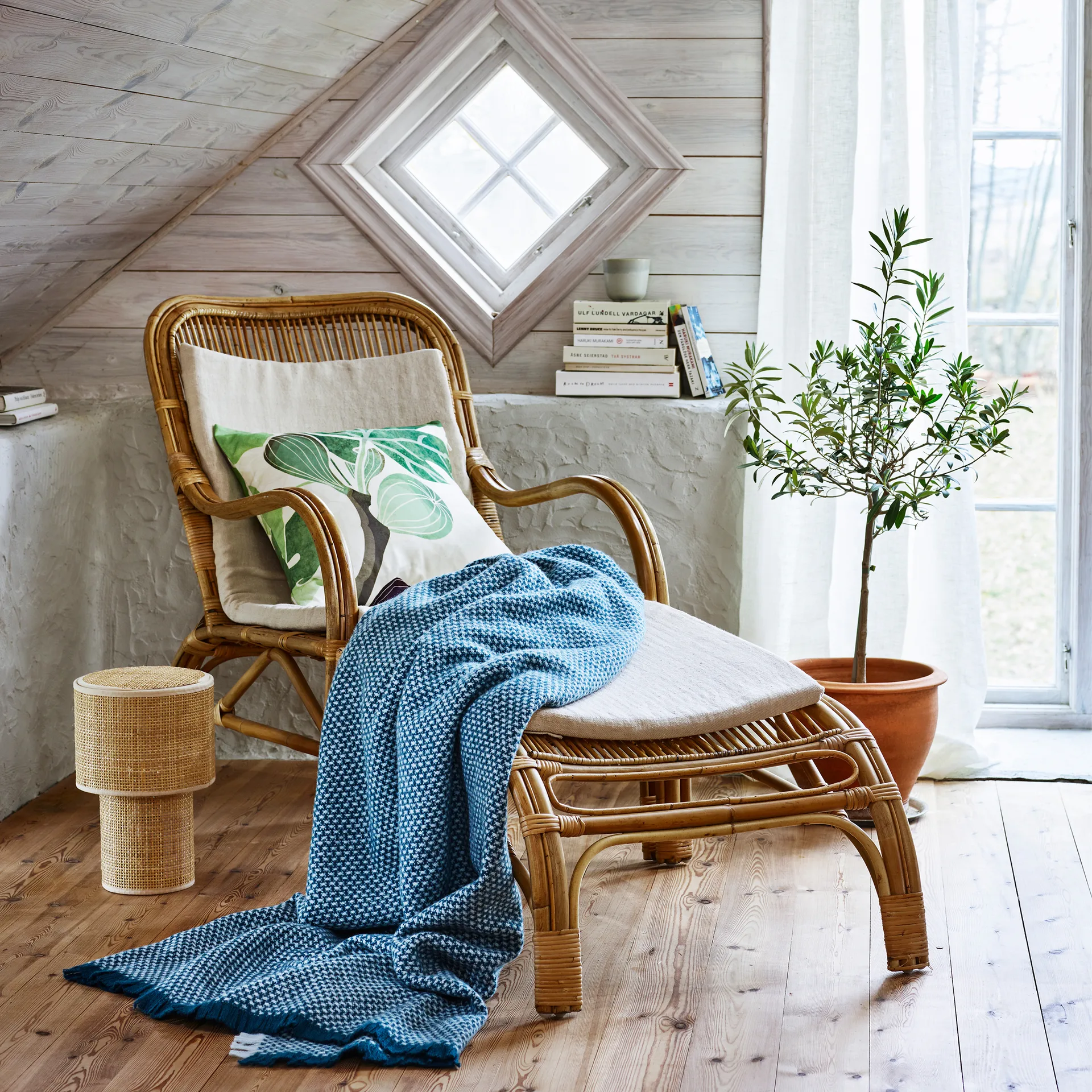 Funda de cojín Figs, verde-blanco Klippan Yllefabrik