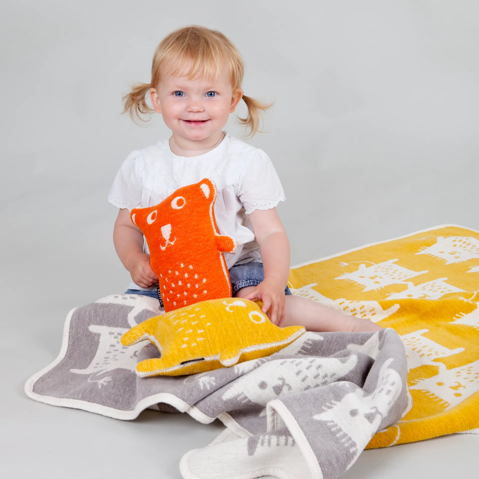 Peluche Little Bear, amarillo Klippan Yllefabrik