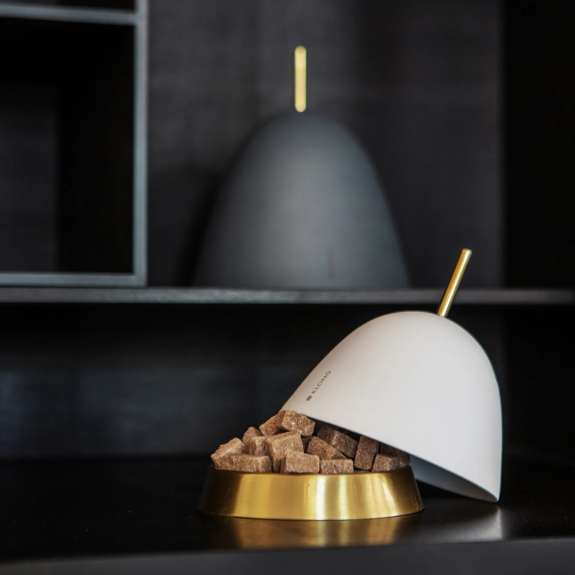 Cajita almacenaje Gömma small 12 cm, blanco-latón KLONG