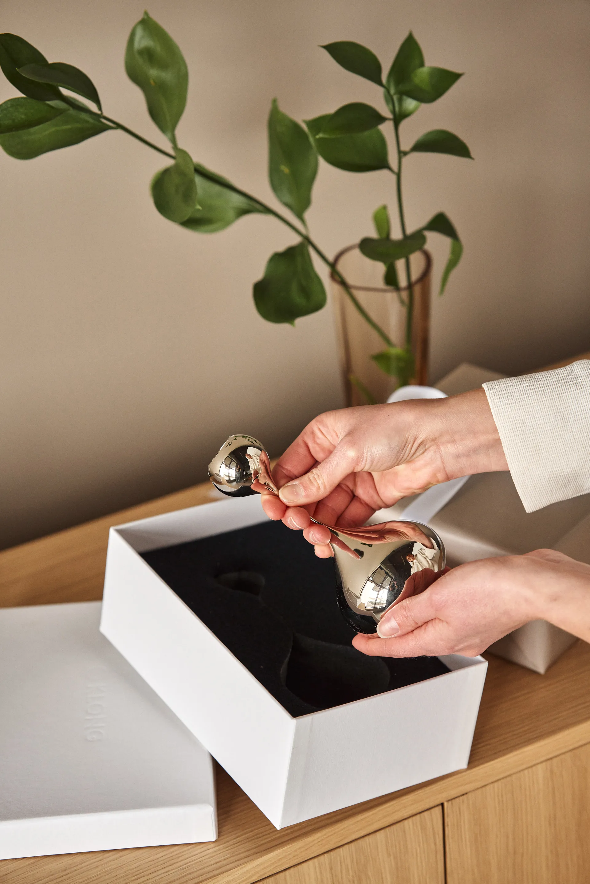 Candelabro Tender pequeño, Nickel KLONG