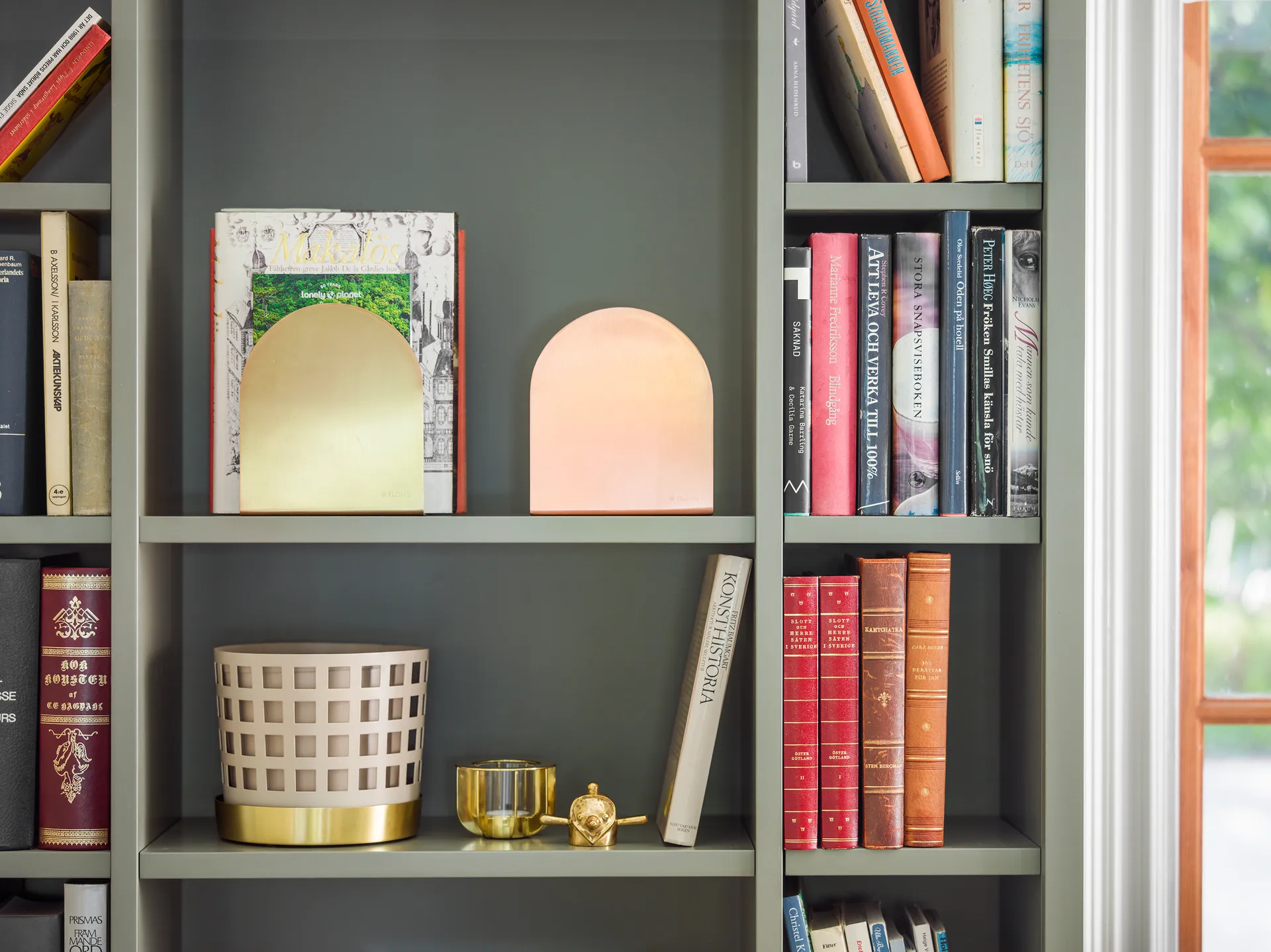 Sujetalibros Totem 17 cm, latón KLONG