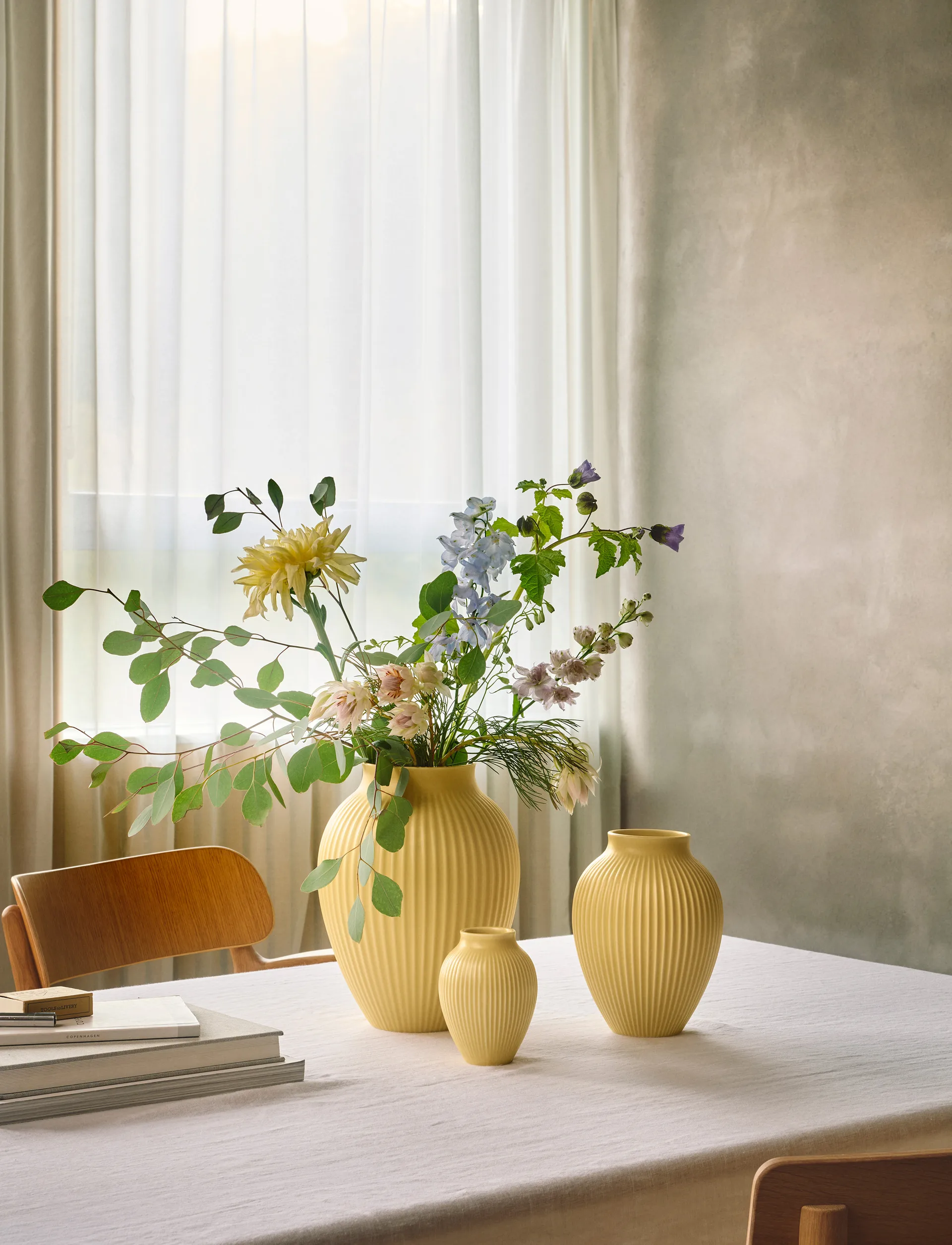 Jarrón acanalado Knabstrup 12,5 cm, Yellow Knabstrup Keramik