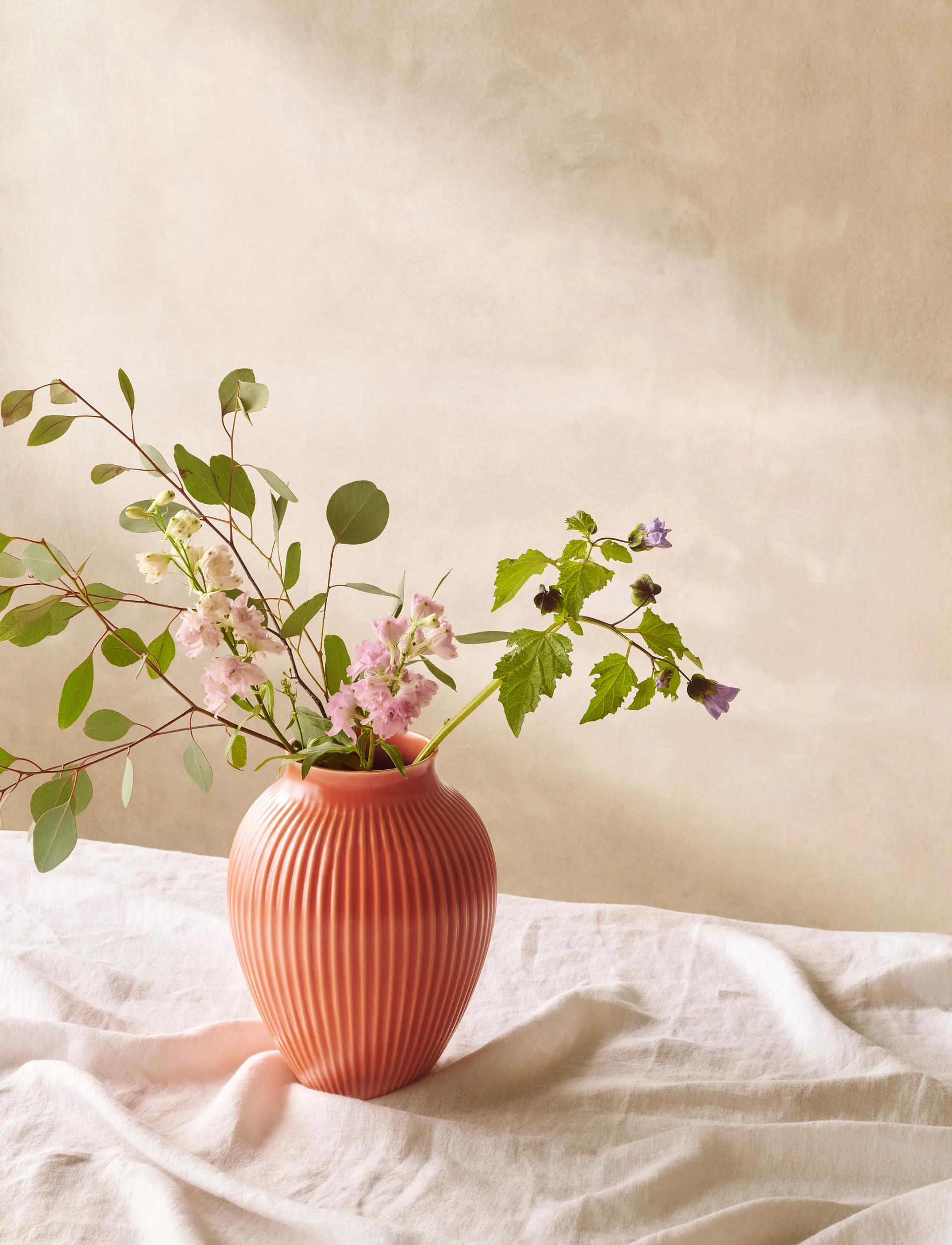 Jarrón acanalado Knabstrup 27 cm, Coral Knabstrup Keramik